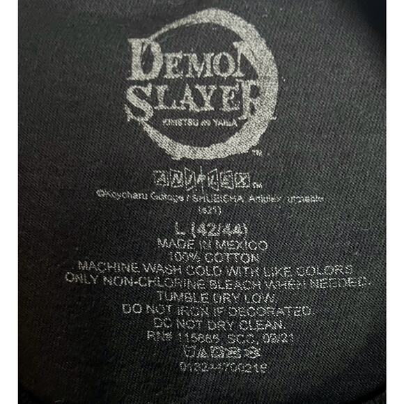 Demon Slayer Kimetsu no Yaiba Anime T-Shirt -Tanjiro, Nezuko, Zenitsu & Inosuke - Picture 5 of 8